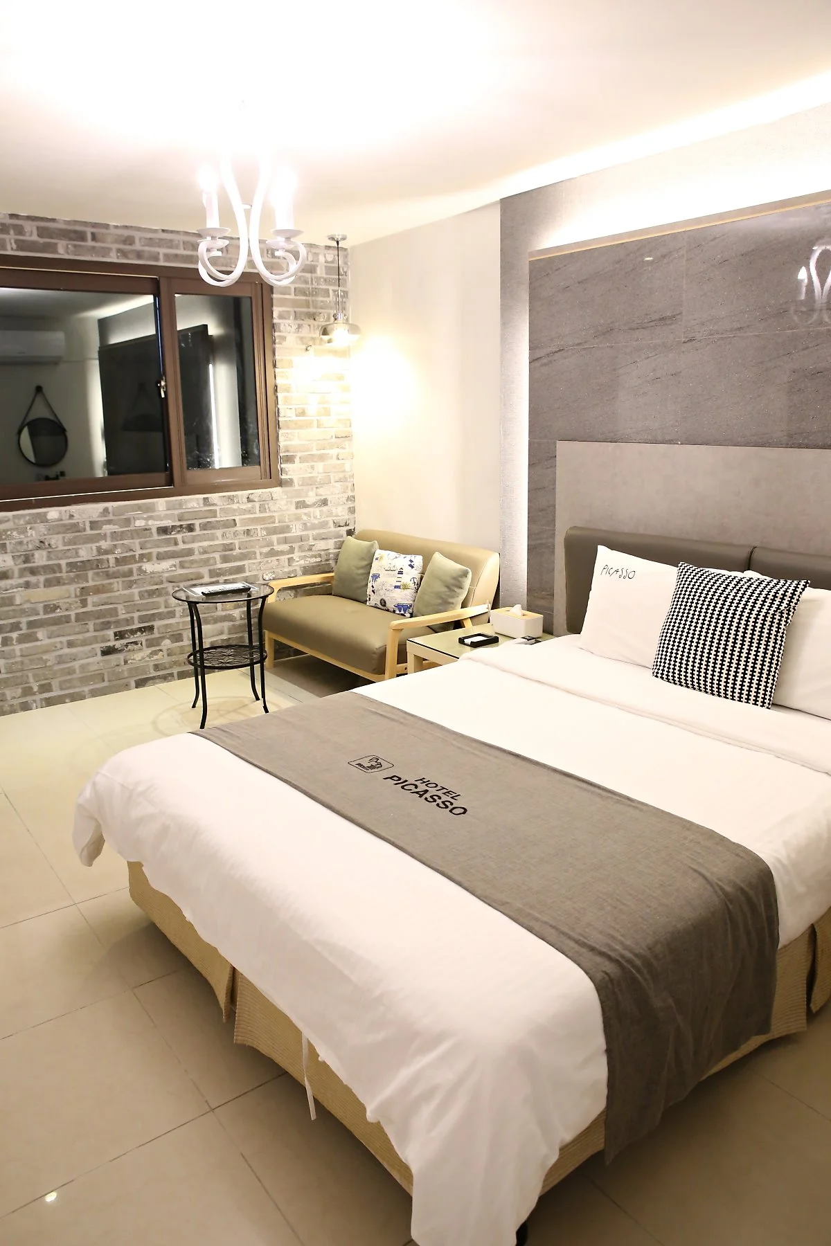 %EA%B0%9D%EC%8B%A4_%281%29.JPG?type=w1200