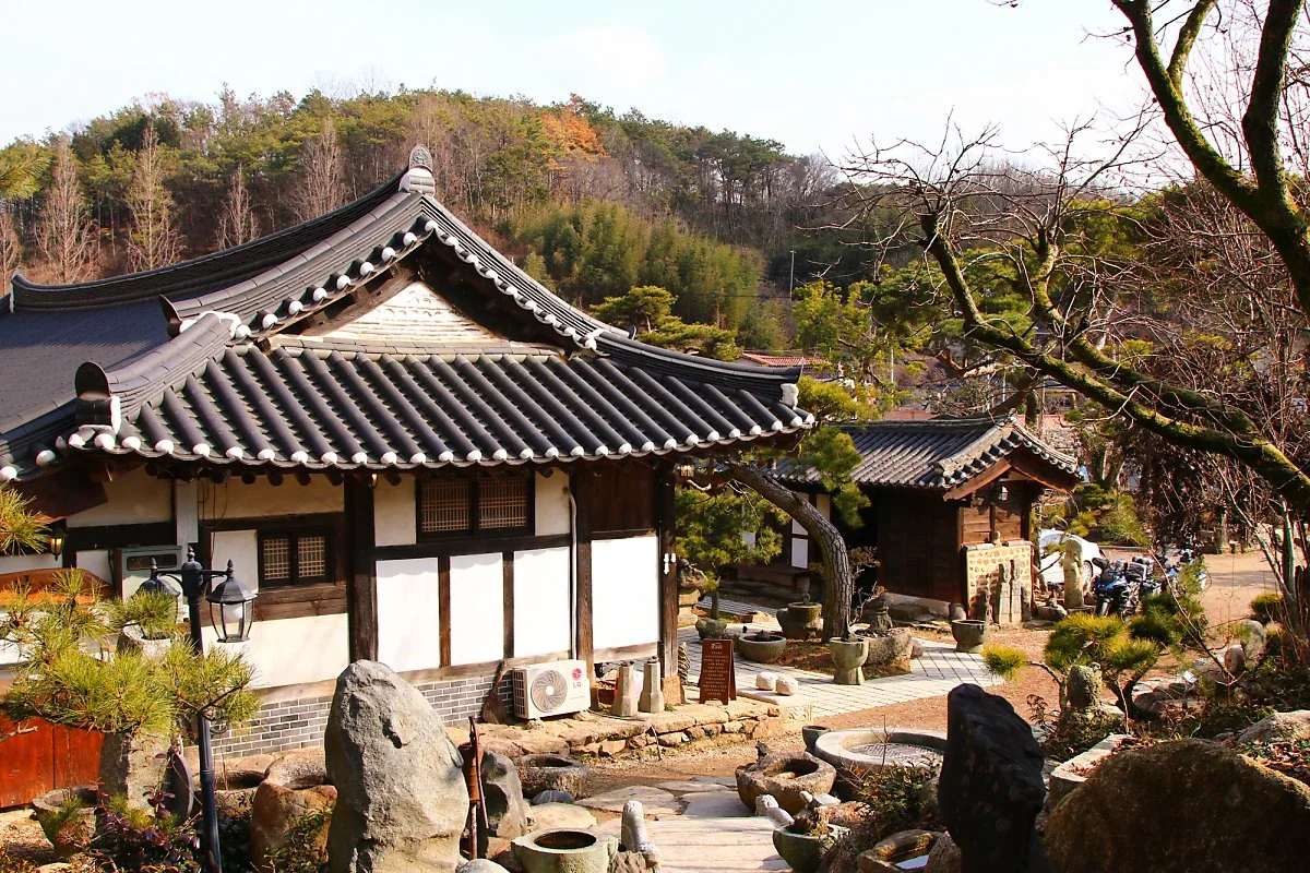 %EC%B9%B4%ED%8E%98_%EC%B6%98%EC%9A%B4%EC%84%9C%EC%98%A5_%283%29.jpg?type=w1200