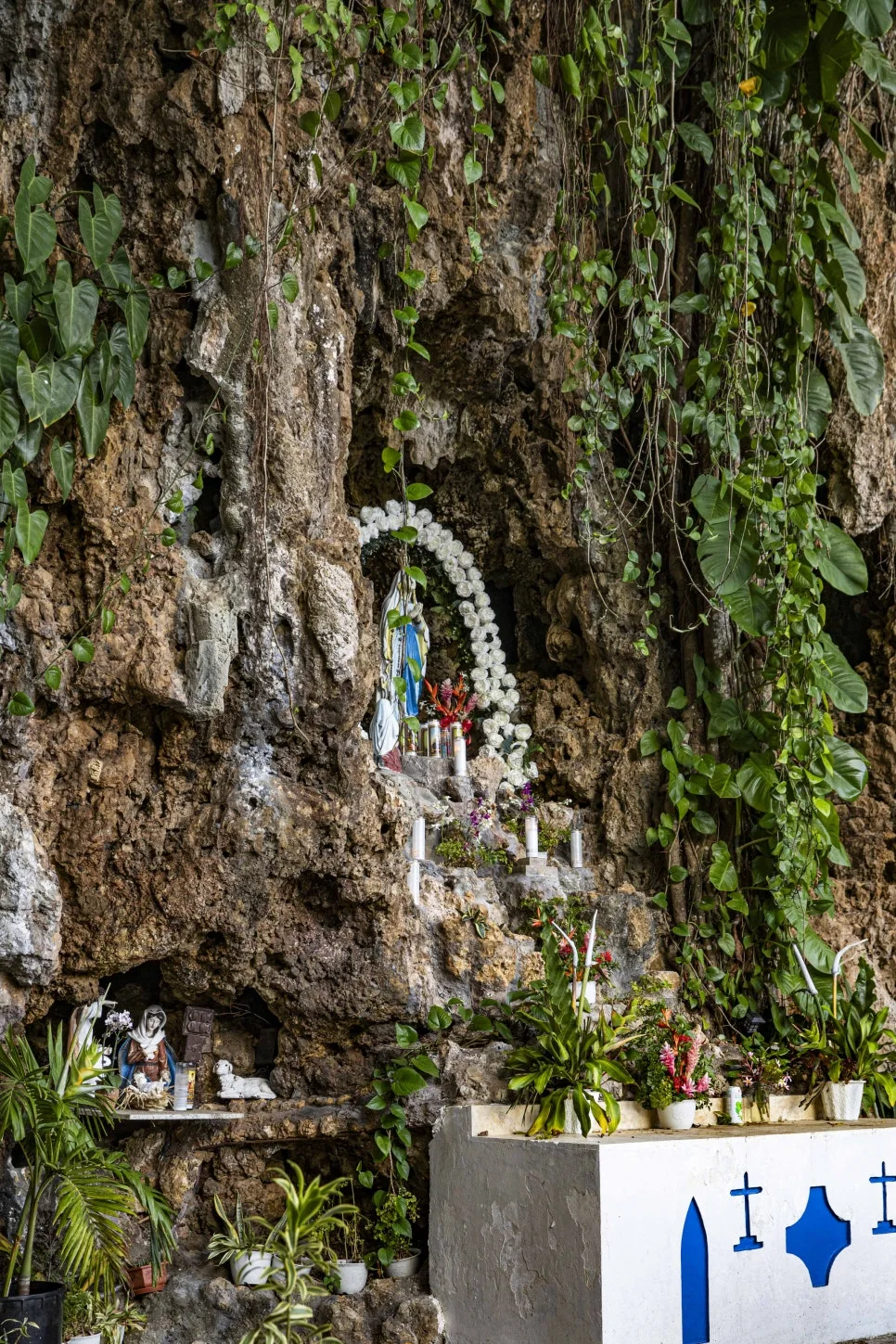 %EC%82%B0%ED%83%80_%EB%A3%A8%EB%8D%B0%EC%8A%A4_%EC%84%B1%EB%8B%B9_2.jpg?type=w966