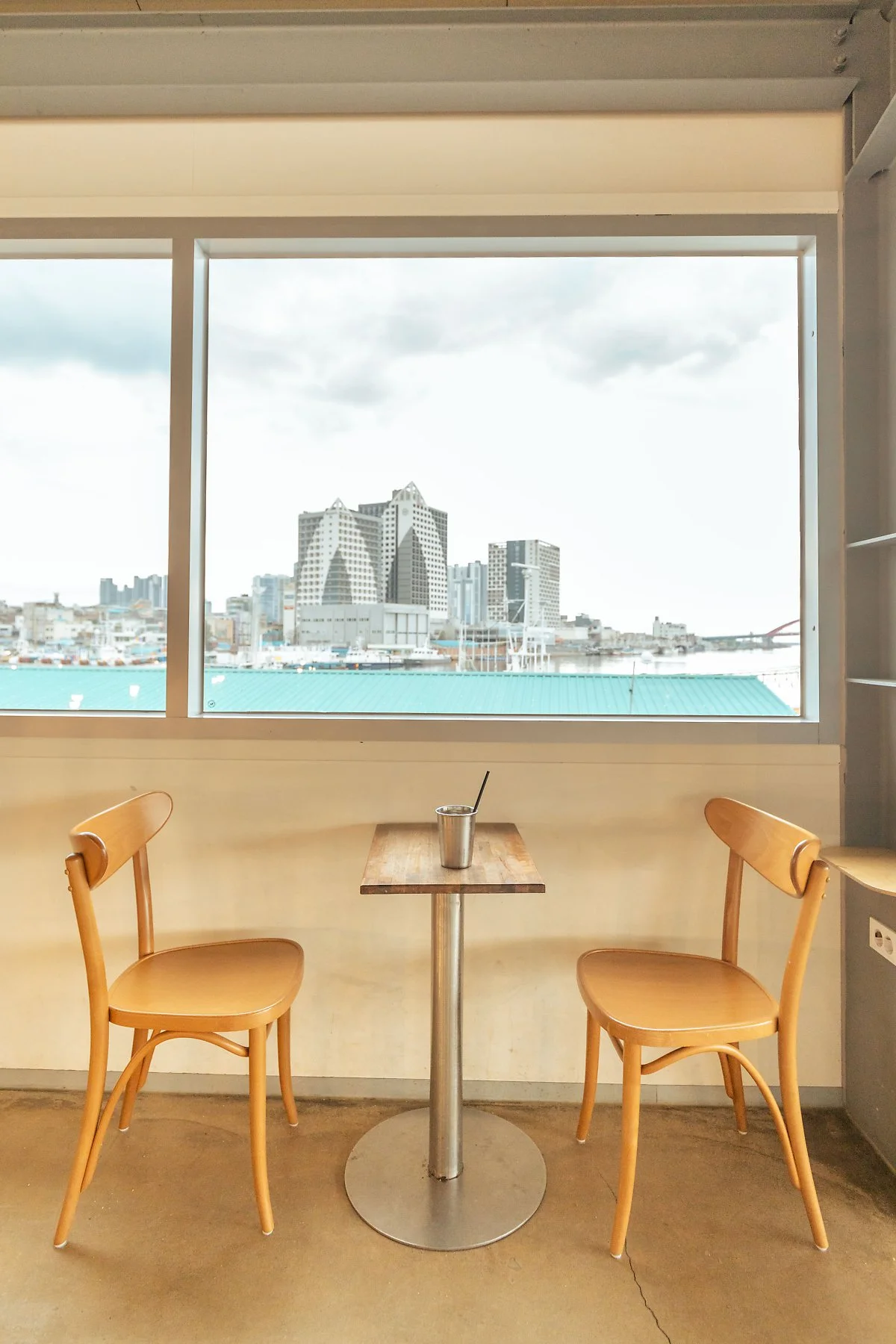 34_2%EC%B8%B5_%EC%B0%BD%EA%B0%80_%EC%9E%90%EB%A6%AC%EA%B0%80_%EA%B0%80%EC%9E%A5_%EB%AA%85%EB%8B%B9%EC%9D%B4%EB%8B%A4.jpg?type=w1200