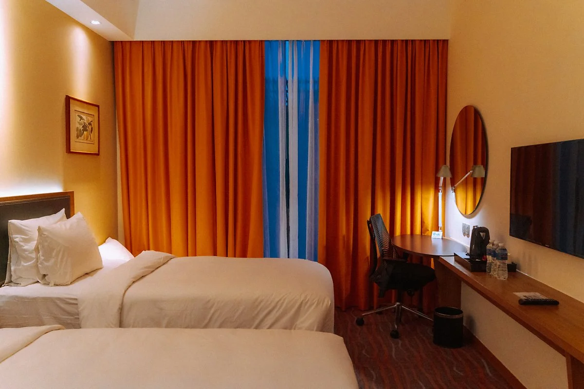 %ED%99%80%EB%A6%AC%EB%8D%B0%EC%9D%B4_%EC%9D%B8_%EC%9D%B5%EC%8A%A4%ED%94%84%EB%A0%88%EC%8A%A4__%281%29.jpg?type=w1200