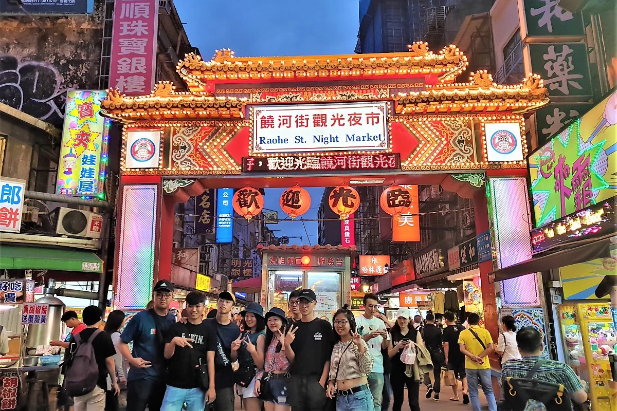 02%EB%9D%BC%EC%98%A4%ED%97%88%EC%A7%80%EC%97%90_%EC%95%BC%EC%8B%9C%EC%9E%A5_%281%29.jpg?type=w1200