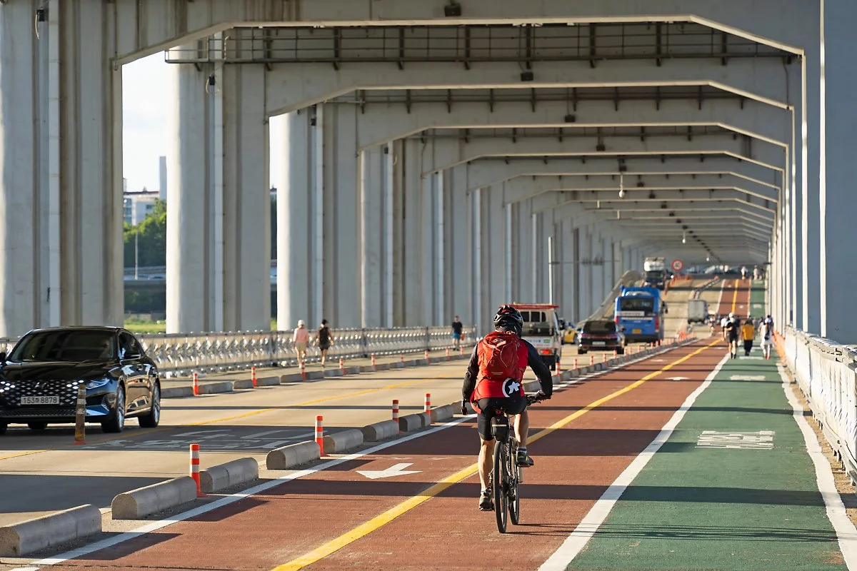 %EC%82%AC%EC%A7%841.jpg?type=w1200