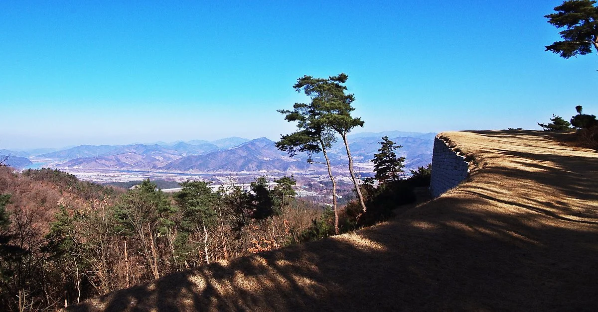 %EC%9E%A5%EB%AF%B8%EC%82%B0%EC%84%B1_%EB%8F%99%EB%B6%81%EC%AA%BD_%EC%84%B1%EB%B2%BD.JPG?type=w1200