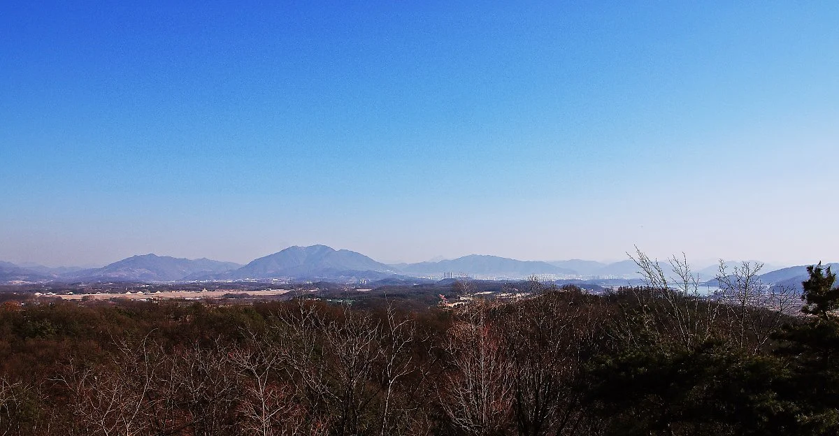 %EC%B6%A9%EC%A3%BC%EA%B3%A0%EA%B5%AC%EB%A0%A4%EC%B2%9C%EB%AC%B8%EA%B3%BC%ED%95%99%EA%B4%80_%EC%A0%84%EB%A7%9D%EB%8C%80%EC%97%90%EC%84%9C_%EB%B3%B8_%ED%92%8D%EA%B2%BD._%EA%B3%84%EB%AA%85%EC%82%B0%2C_%EB%82%A8%EC%82%B0%2C_%EB%8C%80%EB%A6%BC%EC%82%B0%2C_.JPG?type=w1200