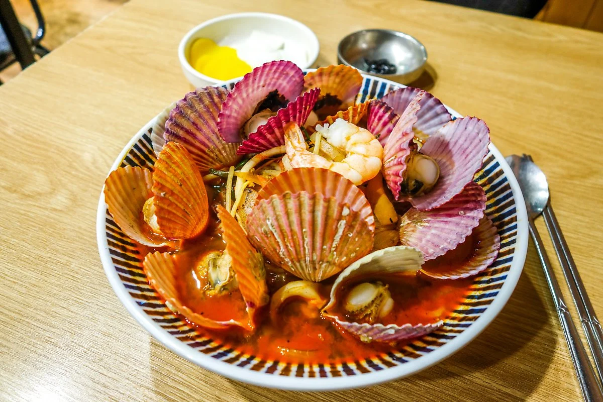 %EC%8B%A0%EC%8B%A0%EB%B0%98%EC%A0%902.jpg?type=w1200