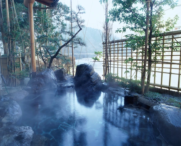 %EC%9A%B0%EB%82%98%EC%A6%88%ED%82%A4_%EC%98%A8%EC%B2%9C%EB%A7%88%EC%9D%84.png?type=w1200