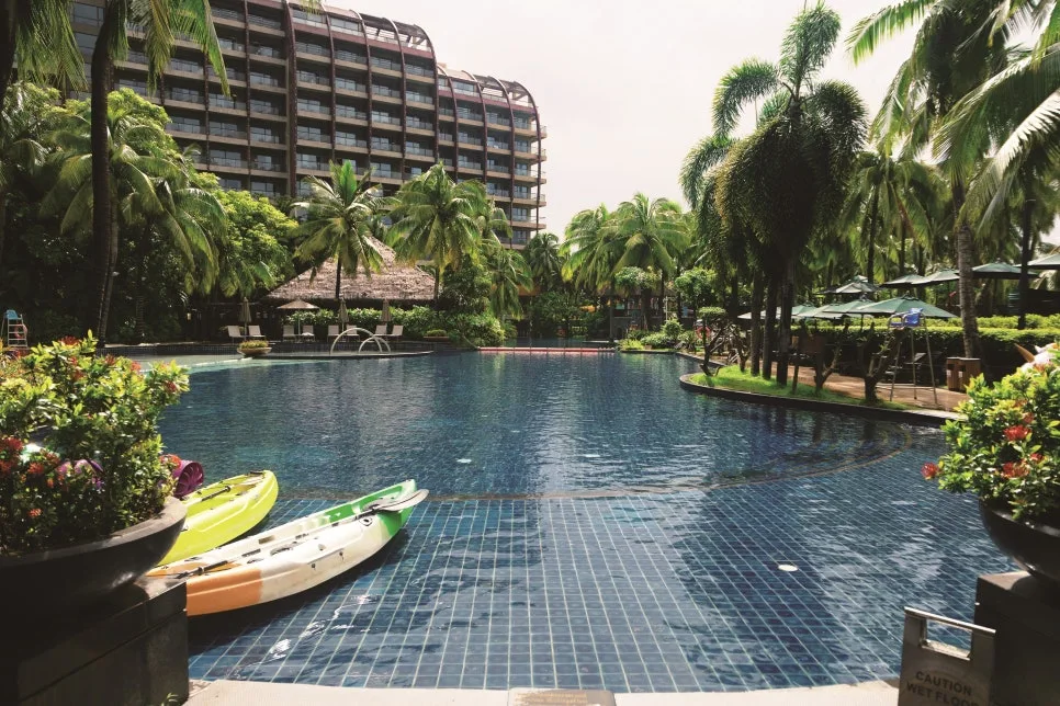 %ED%92%80%EB%A7%8C%ED%98%B8%ED%85%94_(3).jpg?type=w966