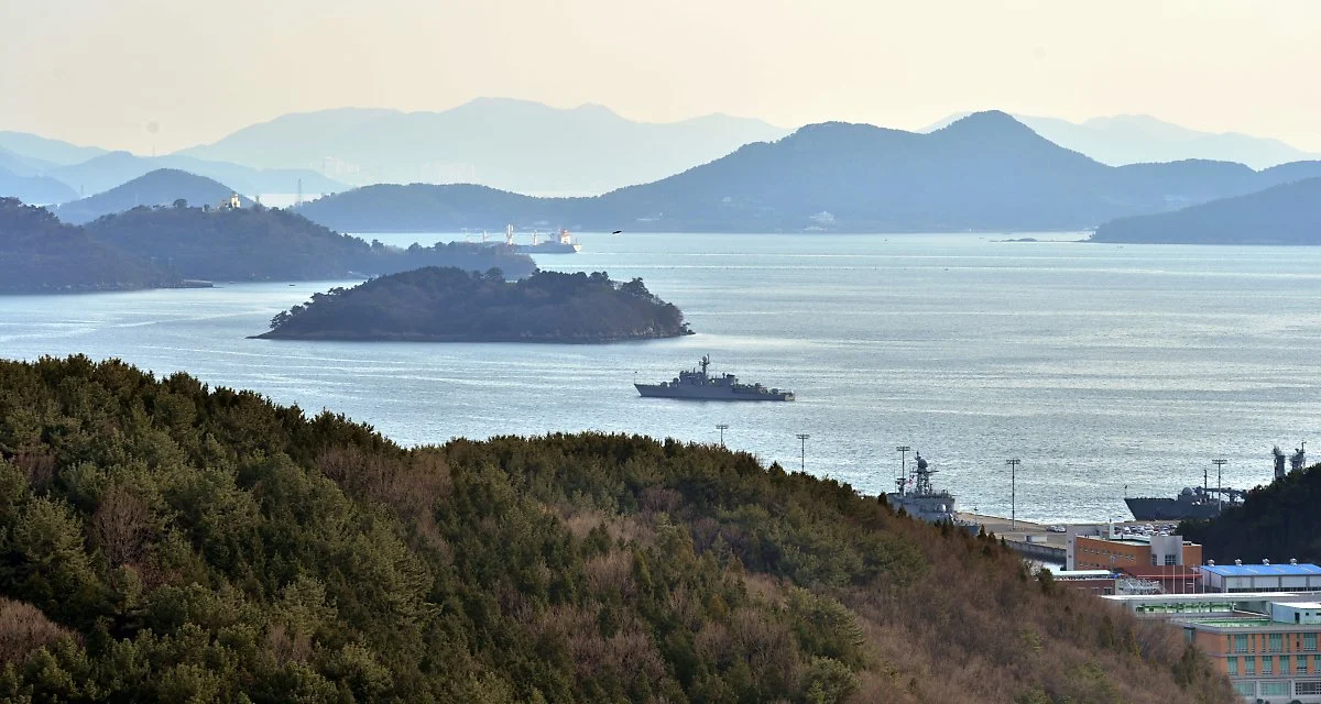 %EC%A7%84%ED%95%B4%EB%A7%8C%EC%9D%98_%ED%91%B8%EB%A5%B8_%EB%B4%84%EB%B0%94%EB%8B%A4.JPG?type=w1200