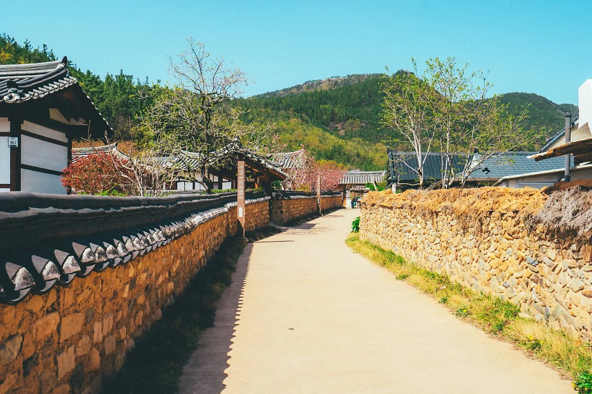 %EC%98%BB%EA%B3%A8%EB%A7%88%EC%9D%84_%282%29.jpg?type=w1200