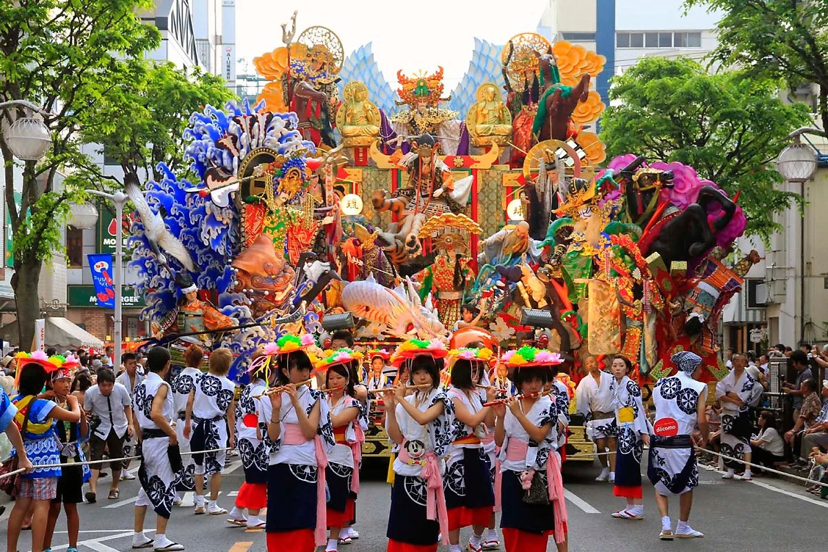 hachinohe_sannsha_taisai.jpg?type=w1200