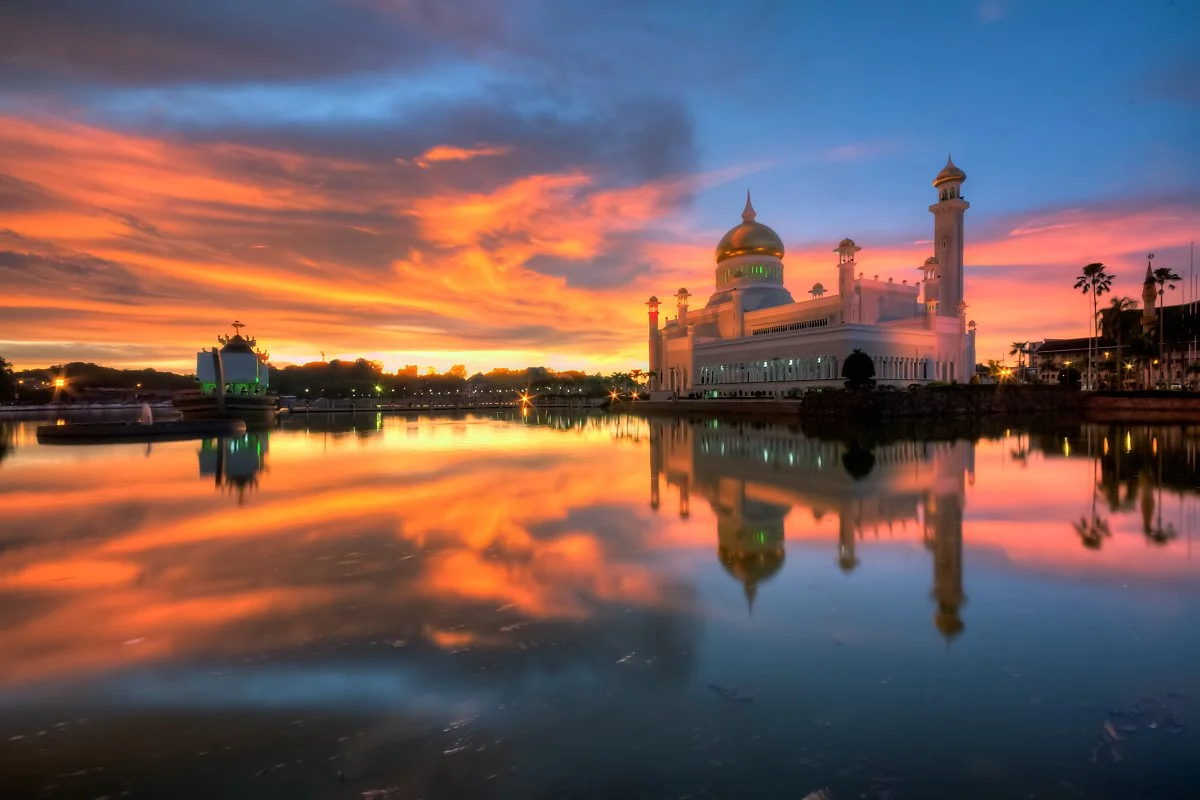 %EC%88%A0%ED%83%84_%EC%98%A4%EB%A7%88%EB%A5%B4_%EC%95%8C%EB%A6%AC_%EC%82%AC%EC%9D%B4%ED%91%B8%EB%94%98_%EB%AA%A8%EC%8A%A4%ED%81%AC_%28Sultan_Omar_Ali_Saifuddien%29_%282%29.jpg?type=w1200