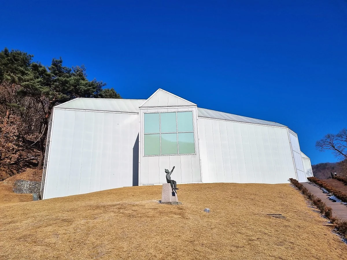 01%EC%9E%A5%EC%9A%B1%EC%A7%84%EB%AF%B8%EC%88%A0%EA%B4%80_%282%29_%EC%99%B8%EA%B4%80.jpg?type=w1200