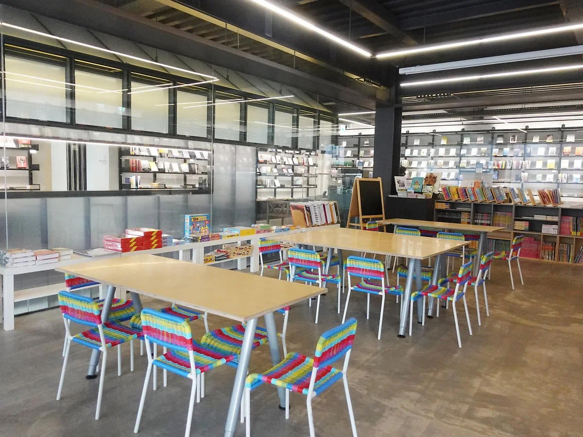 3.%EA%B3%A0%EB%9E%98%EC%B1%85%EB%B0%A9.jpg?type=w1200