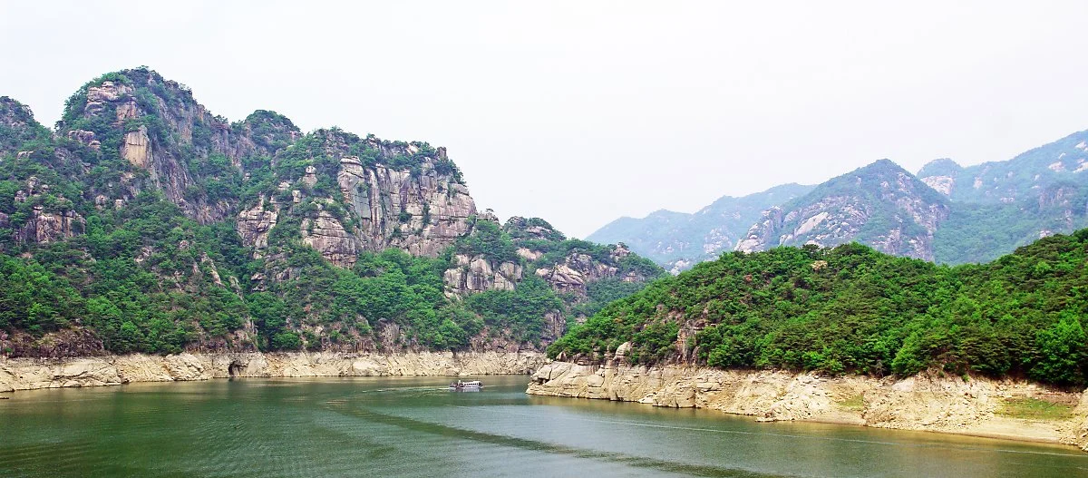 %EC%B6%A9%EC%A3%BC%ED%98%B8%EC%99%80_%EA%B5%AC%EB%8B%B4%EB%B4%89%28%EC%82%AC%EC%A7%84_%EC%99%BC%EC%AA%BD_%EB%B4%89%EC%9A%B0%EB%A6%AC%29.JPG?type=w1200