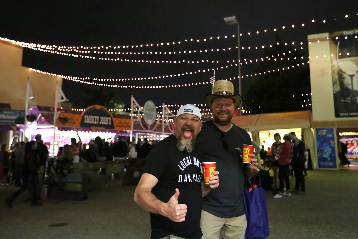 %EC%8A%A4%ED%8E%98%EC%9D%B4%ED%8A%B8_%EC%98%A4%EB%B8%8C_%ED%85%8D%EC%82%AC%EC%8A%A4-%EC%8B%A0%EB%82%9C_%EC%82%AC%EB%9E%8C%EB%93%A4.jpg?type=w1200