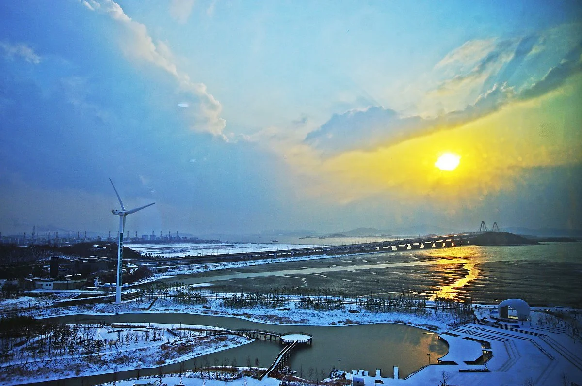 %EB%88%88%EC%9D%80_%EA%B7%B8%EC%B9%98%EA%B3%A0_%ED%95%B4%EA%B0%80_%EB%96%B4%EB%8B%A4._%EB%85%B8%EC%9D%84%EC%9D%B4_%EB%B9%84%EC%B9%9C%EB%8B%A4..JPG?type=w1200