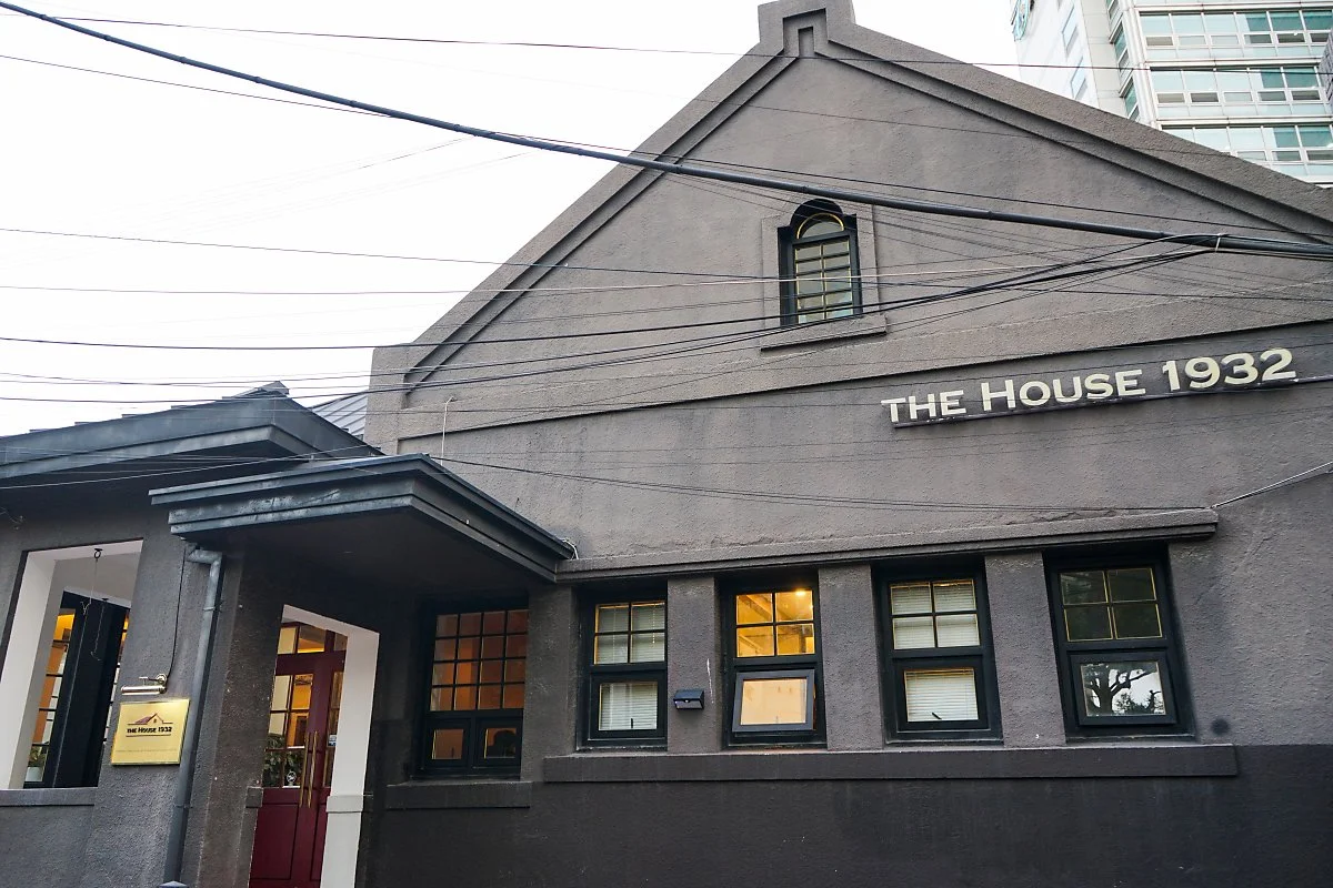 d_%EB%8D%94%ED%95%98%EC%9A%B0%EC%8A%A41932_1.JPG?type=w1200