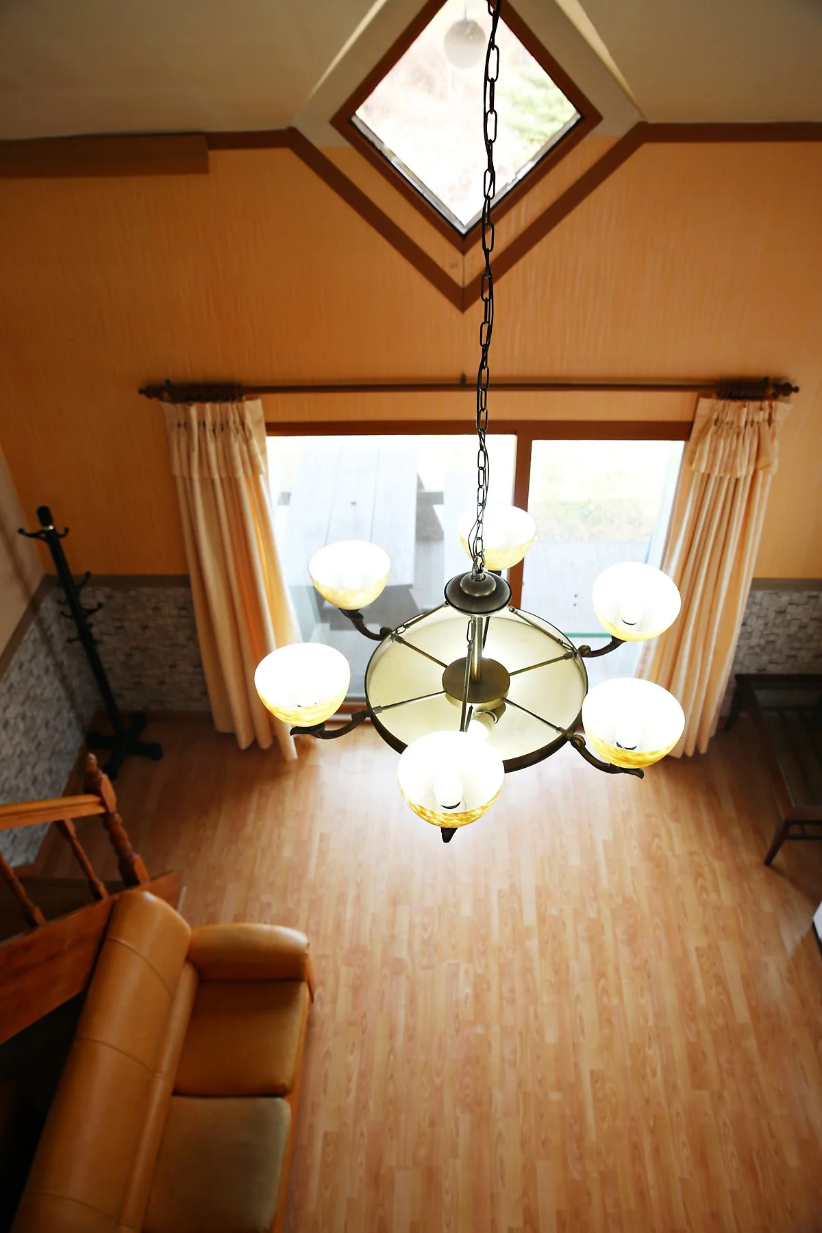 %EA%B0%A4%EC%8B%A4.JPG?type=w1200