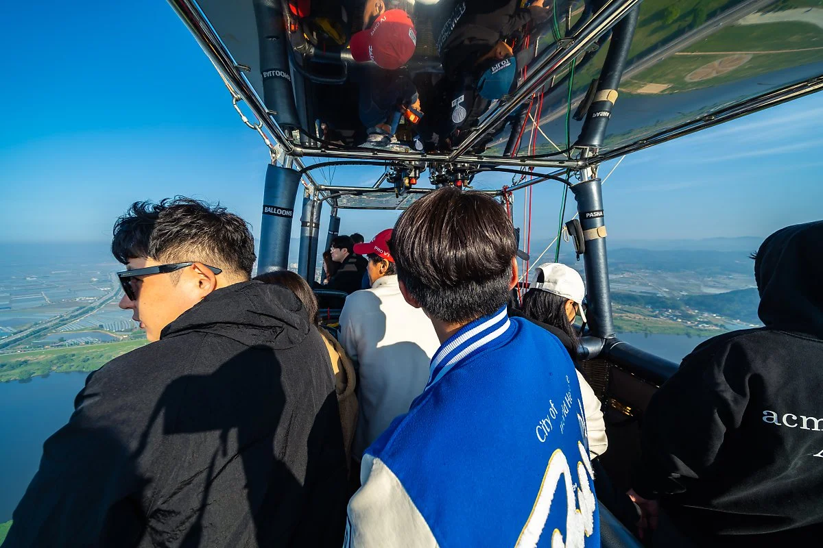 30_%EC%B5%9C%EA%B3%A0_600m%EA%B9%8C%EC%A7%80_%EC%98%AC%EB%9D%BC%EA%B0%84%EB%8B%A4._%EC%A0%95%EB%A7%90%EC%9D%B4%EC%A7%80_%EC%88%9C%EC%8B%9D%EA%B0%84%EC%97%90_%ED%95%98%EB%8A%98%EC%9D%84_%EA%B0%80%EB%A5%B8%EB%8B%A4.jpg?type=w1200