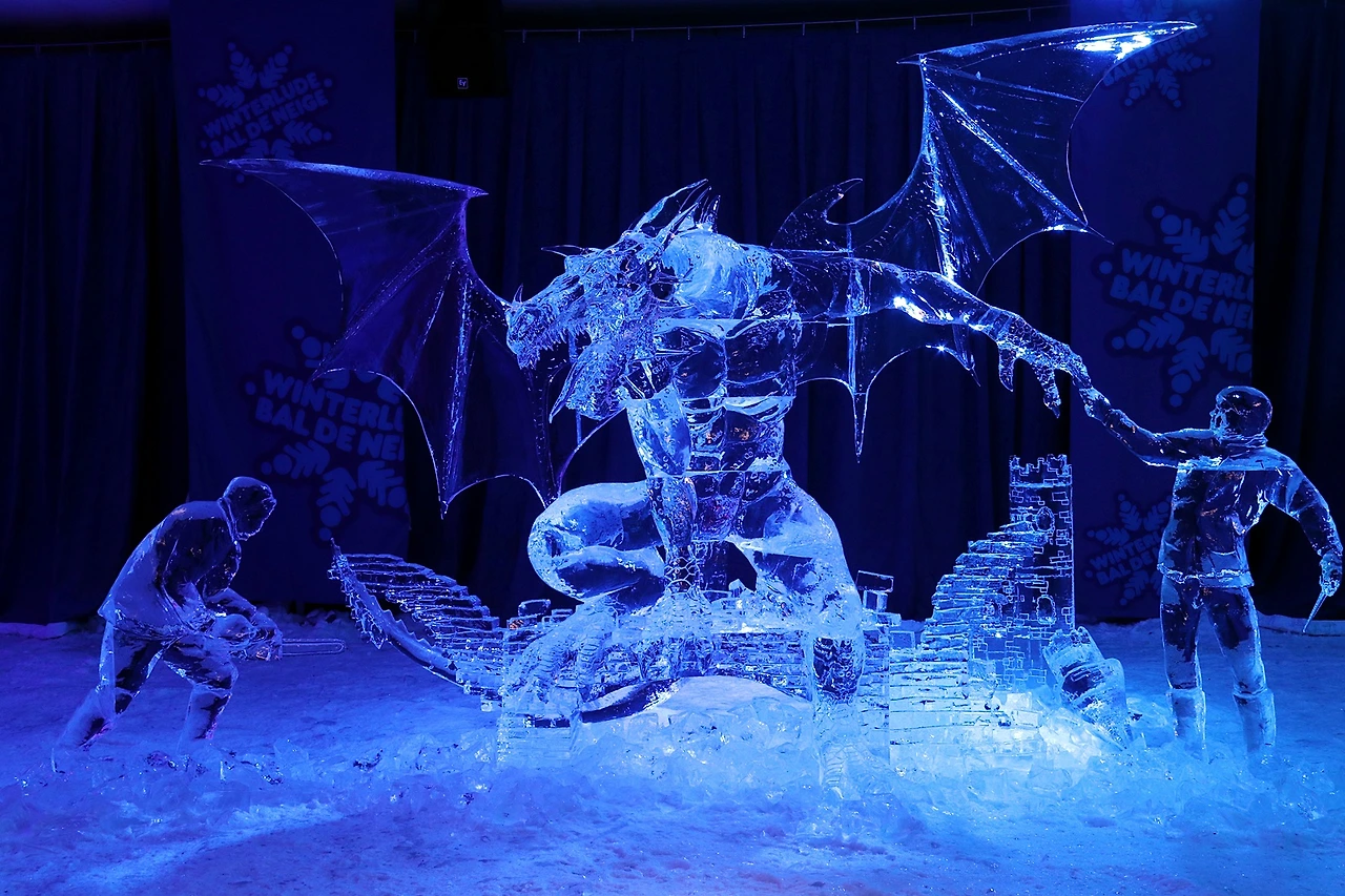 3-Winterlude-We carve for fun-Philippines-1st.JPG