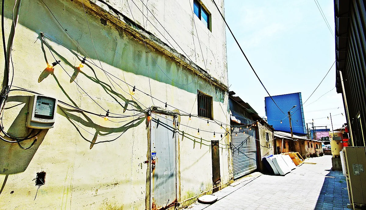 %EA%BC%AC%EB%A7%88%EC%A0%84%EA%B5%AC%EA%B0%80_%EC%9E%88%EB%8A%94_%EB%82%A8%EC%A3%BC%EB%8F%99_%EA%B3%A8%EB%AA%A9.JPG?type=w1200