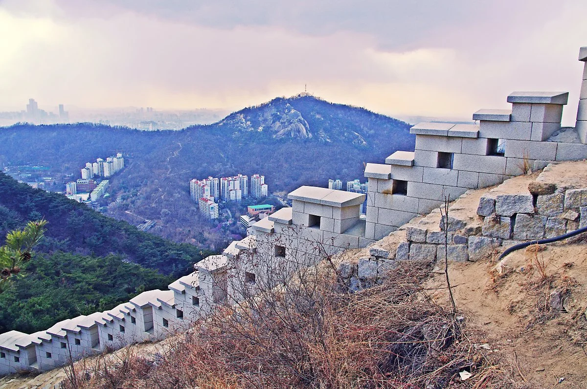 %ED%95%9C%EC%96%91%EB%8F%84%EC%84%B1_%EC%84%B1%EA%B3%BD_%EB%92%A4%EB%A1%9C_%EC%95%88%EC%82%B0%EC%9D%B4_%EB%B3%B4%EC%9D%B8%EB%8B%A4._%EC%95%88%EC%82%B0_%EB%92%A4%EB%A1%9C_%ED%8E%BC%EC%B3%90%EC%A7%80%EB%8A%94_%ED%92%8D%EA%B2%BD_%EB%81%9D%EC%9D%80_.JPG?type=w1200