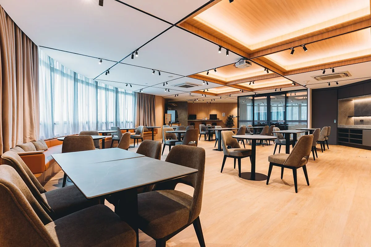 The_Resident_Lounge-4.jpg?type=w1200