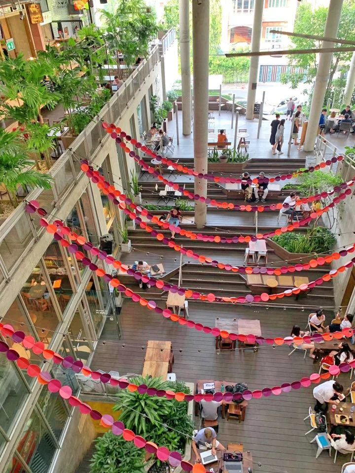 7_%EB%8D%94_%EC%BB%A4%EB%A8%BC%EC%8A%A4.jpg?type=w1200