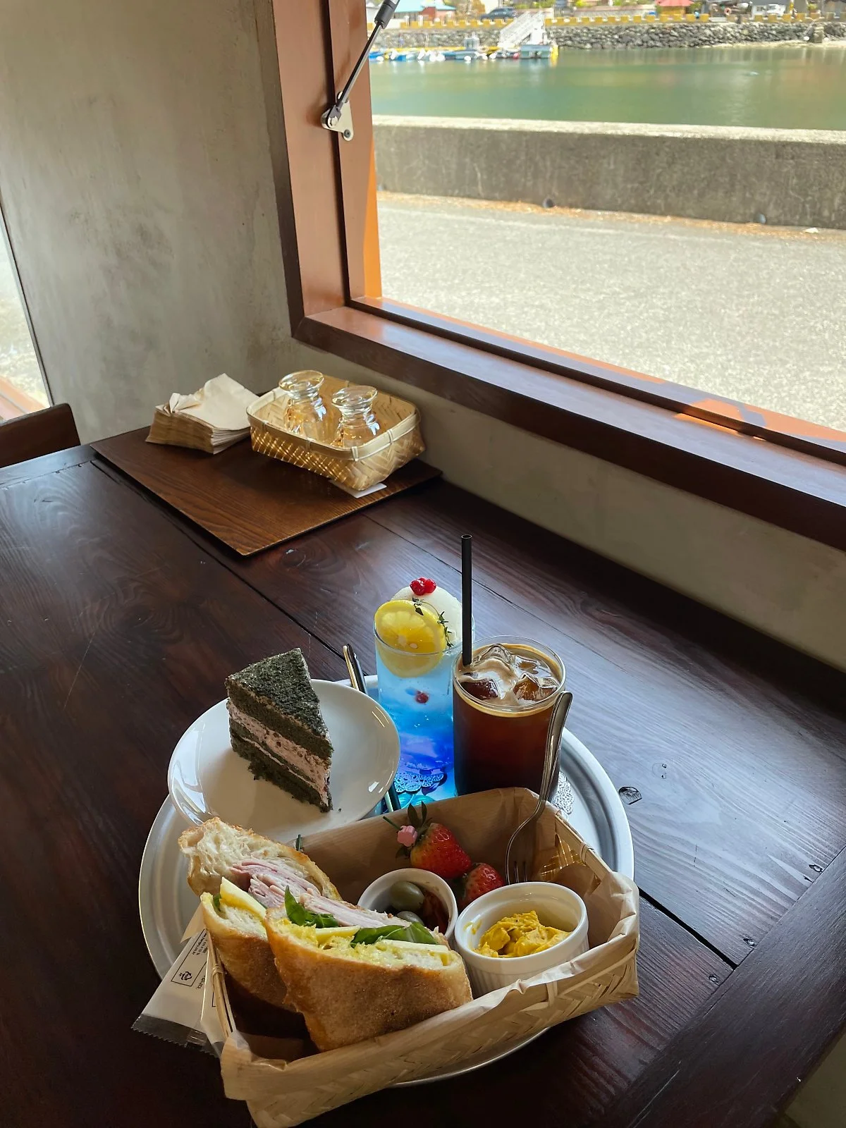 %ED%86%B5%EC%98%81_%EC%B4%8C%EC%A7%91_%ED%99%94%EC%86%8C%EB%B0%98_%282%29.JPG?type=w1200