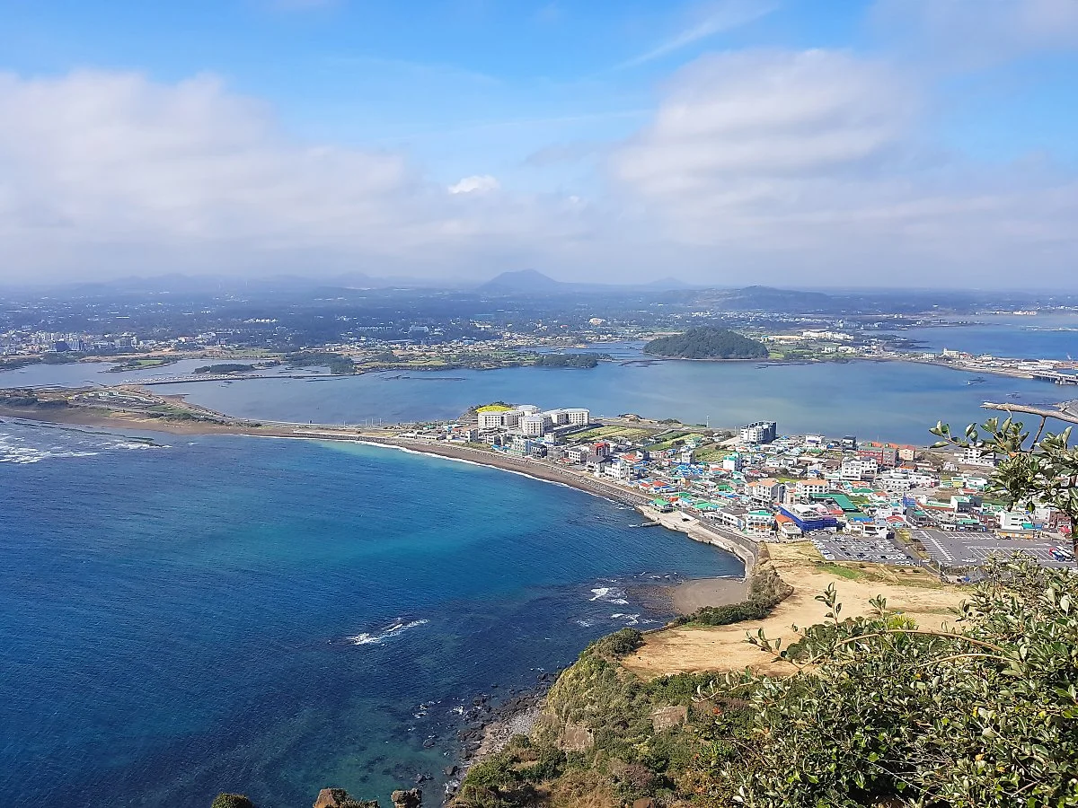 %EC%84%B1%EC%82%B0%EC%9D%BC%EC%B6%9C%EB%B4%89%EC%97%90%EC%84%9C%EB%B0%94%EB%9D%BC%EB%B3%B8%ED%92%8D%EA%B2%BD_%281%29.jpg?type=w1200