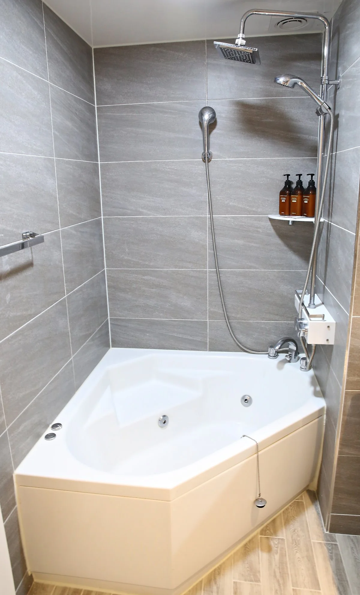 %EC%9A%95%EC%8B%A4_%281%29.JPG?type=w1200