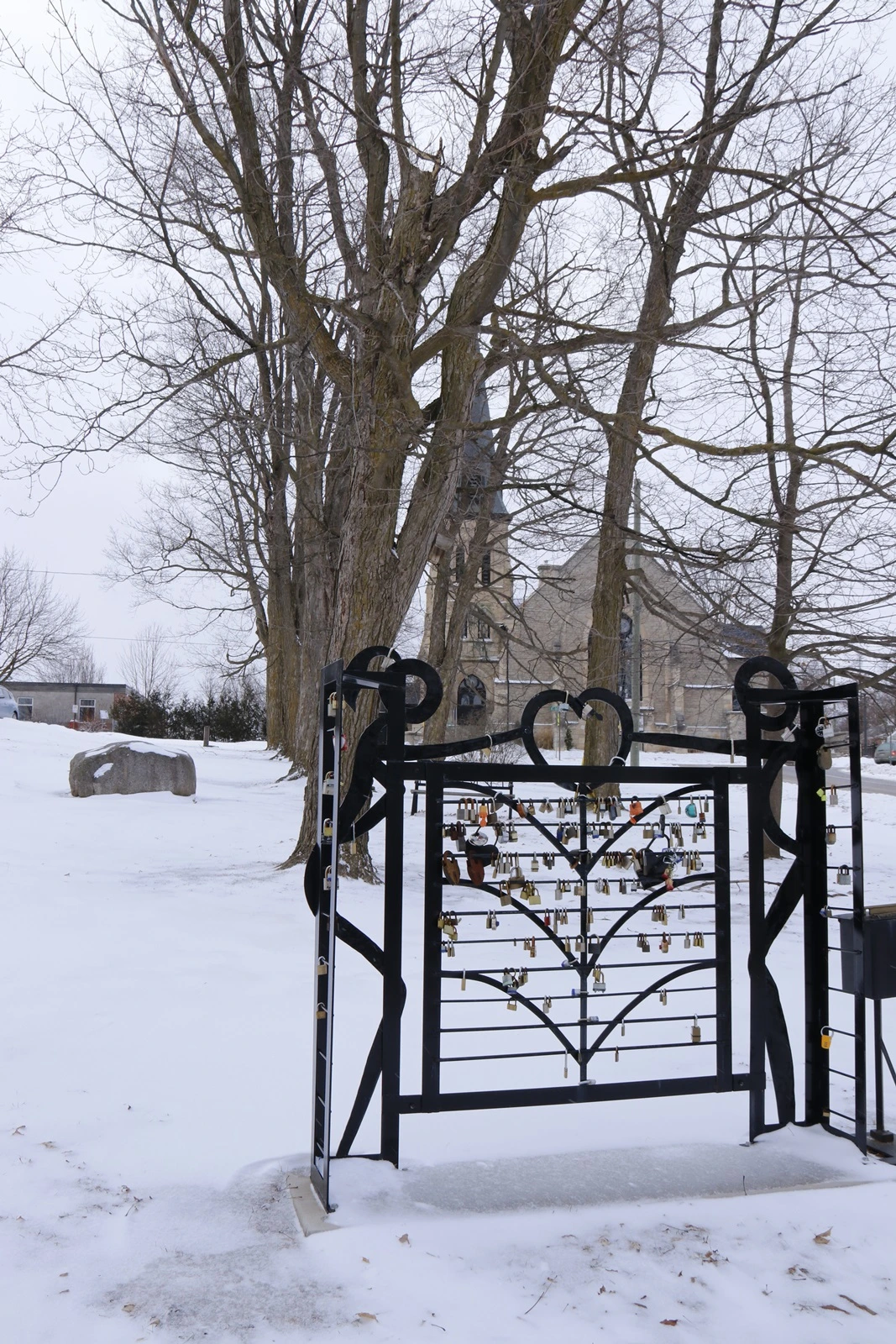 19.Kissing Stane-1.JPG