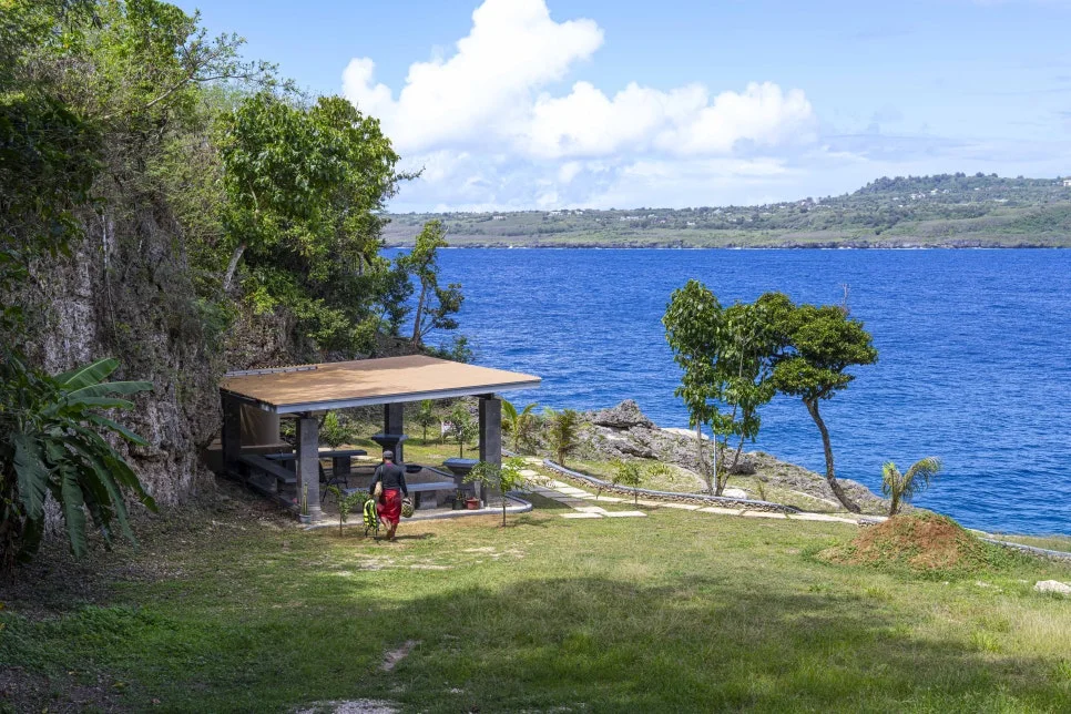 Saipan_east_bay_cliff_1.jpg?type=w966