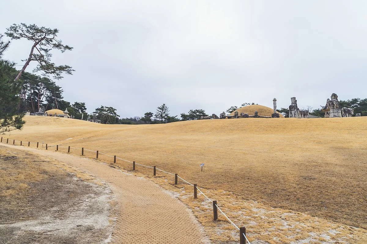 %EC%98%81%EB%85%95%EB%A6%89_%ED%9A%A8%EC%A2%85%EB%8C%80%EC%99%95%EB%A6%89_00002.jpg?type=w1200