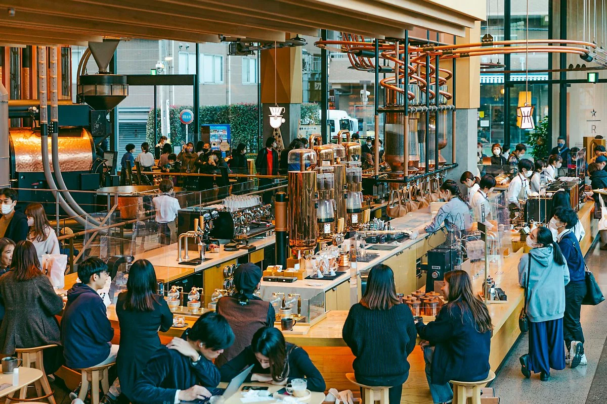 %EB%8F%84%EC%BF%84_Starbucks_Reserve%28R%29_Roastery_Tokyo_2.jpg?type=w1200