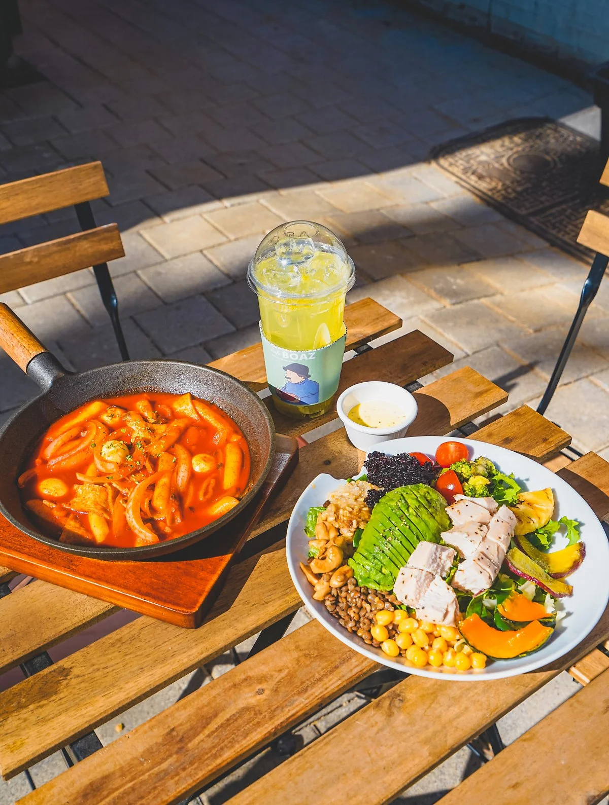 %EC%B9%B4%ED%8E%98_%EB%B3%B4%EC%95%84%EC%A6%88_%282%29.jpg?type=w1200