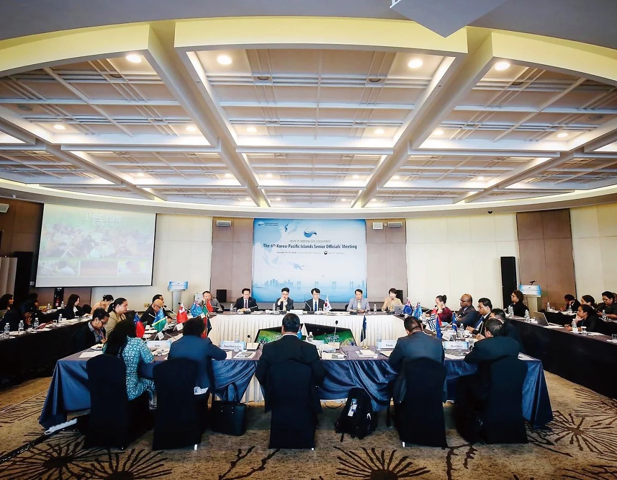 6._%EC%A0%9C6%EC%B0%A8_%ED%95%9C-%ED%83%9C%ED%8F%89%EC%96%91_%EB%8F%84%EC%84%9C%EA%B5%AD_%EA%B3%A0%EC%9C%84_%EA%B4%80%EB%A6%AC%ED%9A%8C%EC%9D%98%28The_6th_Korea-Pacific_Islands_Senior_Officials%E2%80%99Meeting.jpeg?type=w1200