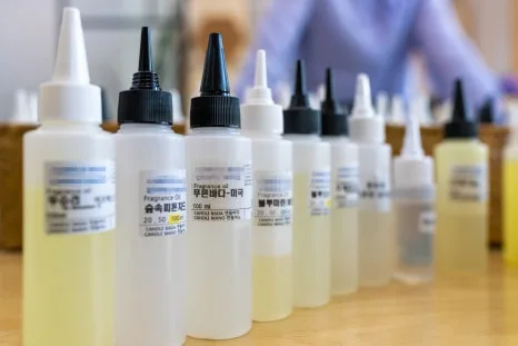 38_%EB%8B%A4%EC%96%91%ED%95%9C_%ED%96%A5%EA%B8%B0%EB%A5%BC_%EC%84%9E%EC%96%B4%EB%B3%B4%EB%8A%94_%EC%9E%AC%EB%AF%B8%EA%B0%80_%EC%8F%A0%EC%8F%A0%ED%95%98%EB%8B%A4.jpg?type=w466