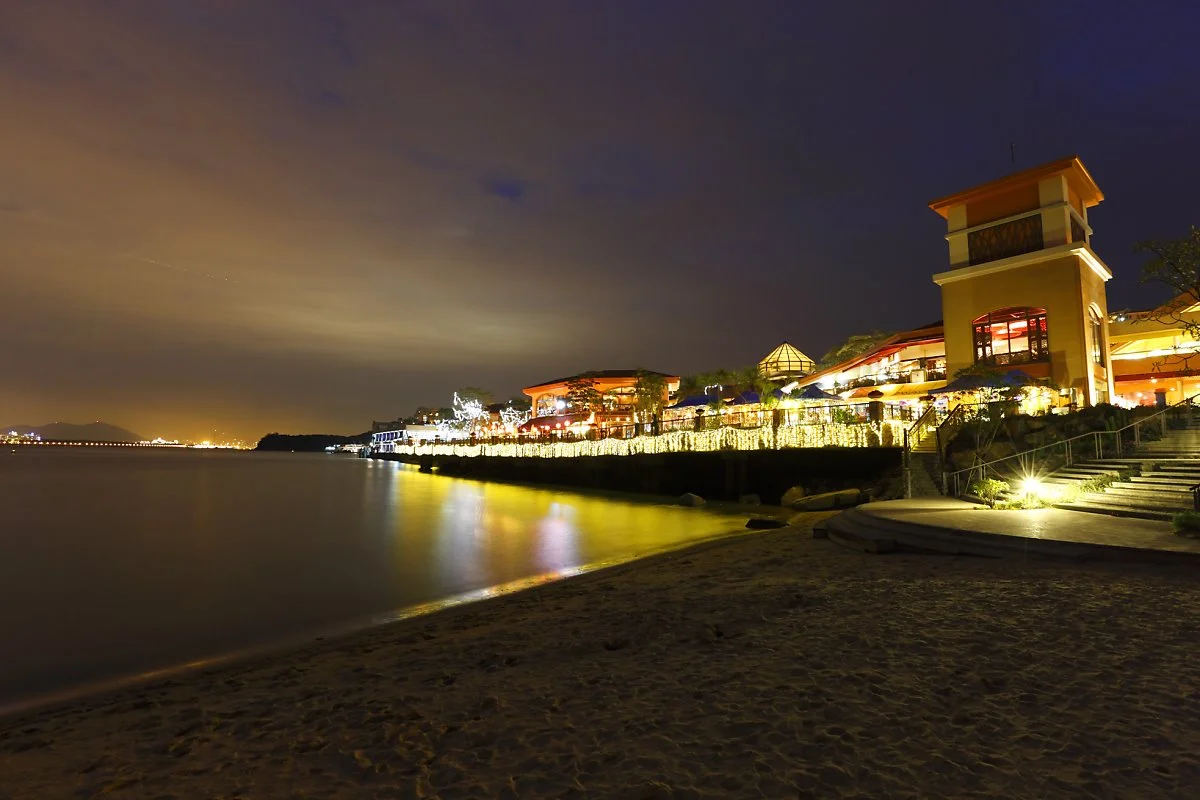 D_Deck_Discovery_Bay_2.jpg?type=w1200