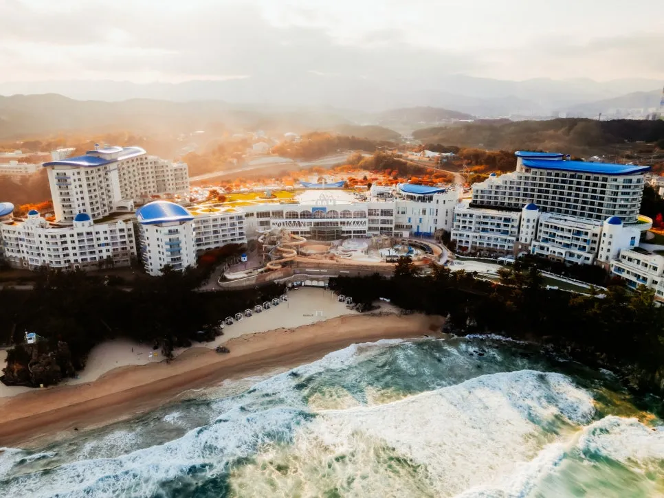 %EB%93%9C%EB%A1%A0_%EC%BB%B7.jpg?type=w966