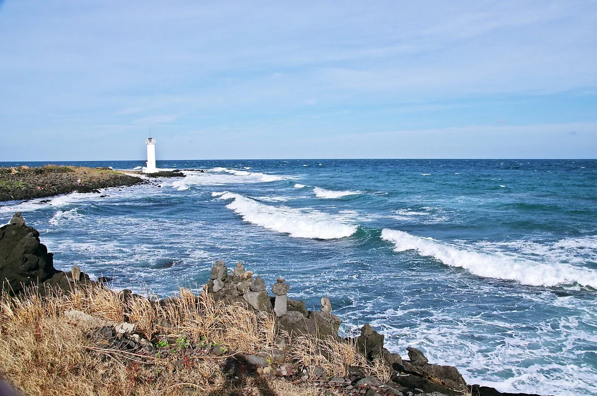 3._%EA%B4%80%EA%B3%B6_%EC%95%9E%EB%B0%94%EB%8B%A4.JPG?type=w1200