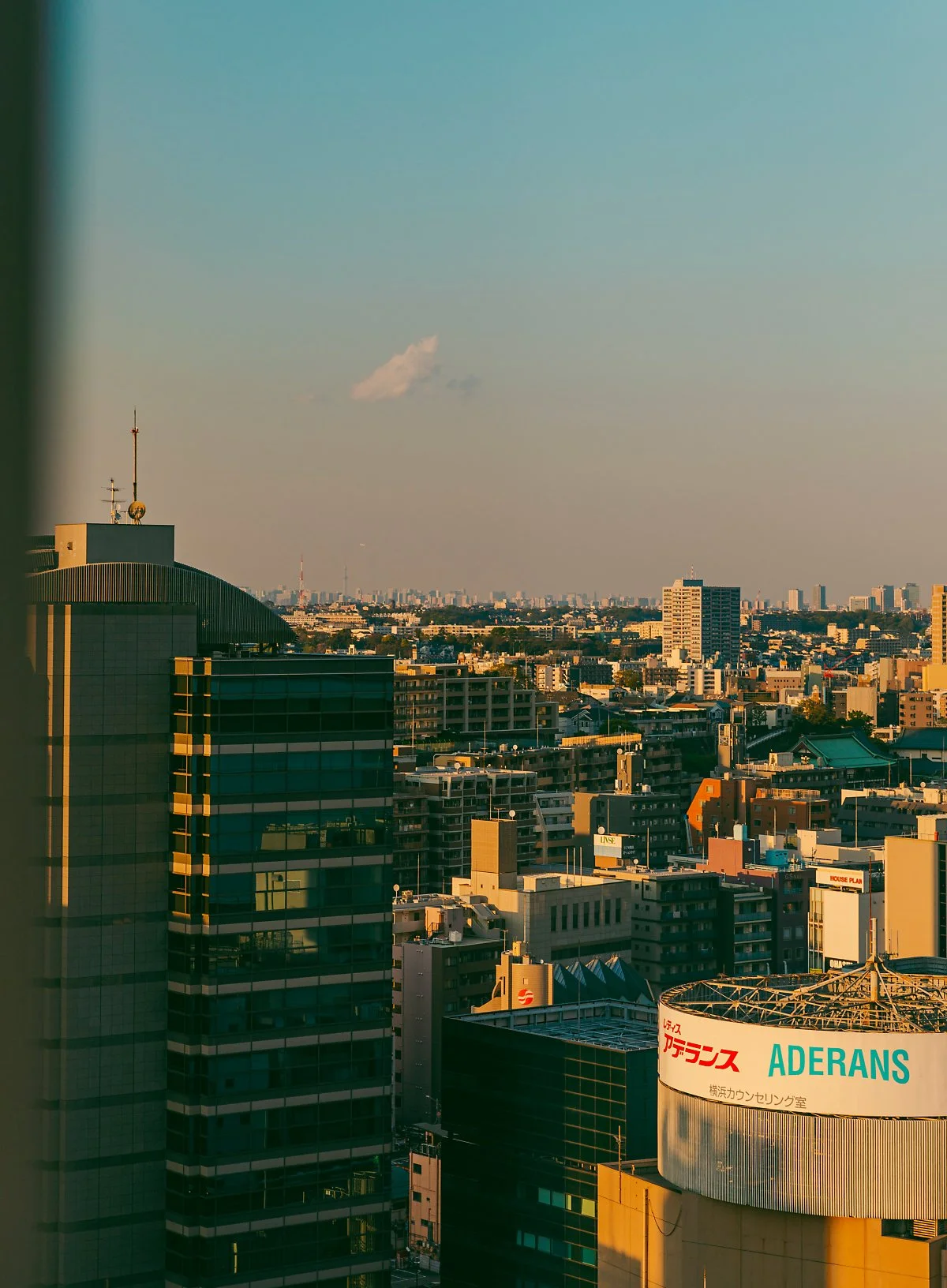 %EC%9A%94%EC%BD%94%ED%95%98%EB%A7%88_%EC%9A%94%EC%BD%94%ED%95%98%EB%A7%88_%EB%B2%A0%EC%9D%B4_%EC%89%90%EB%9D%BC%ED%86%A4_%ED%98%B8%ED%85%94_%EC%95%A4%EB%93%9C_%ED%83%80%EC%9B%8C%EC%A6%88_5.jpg?type=w1200