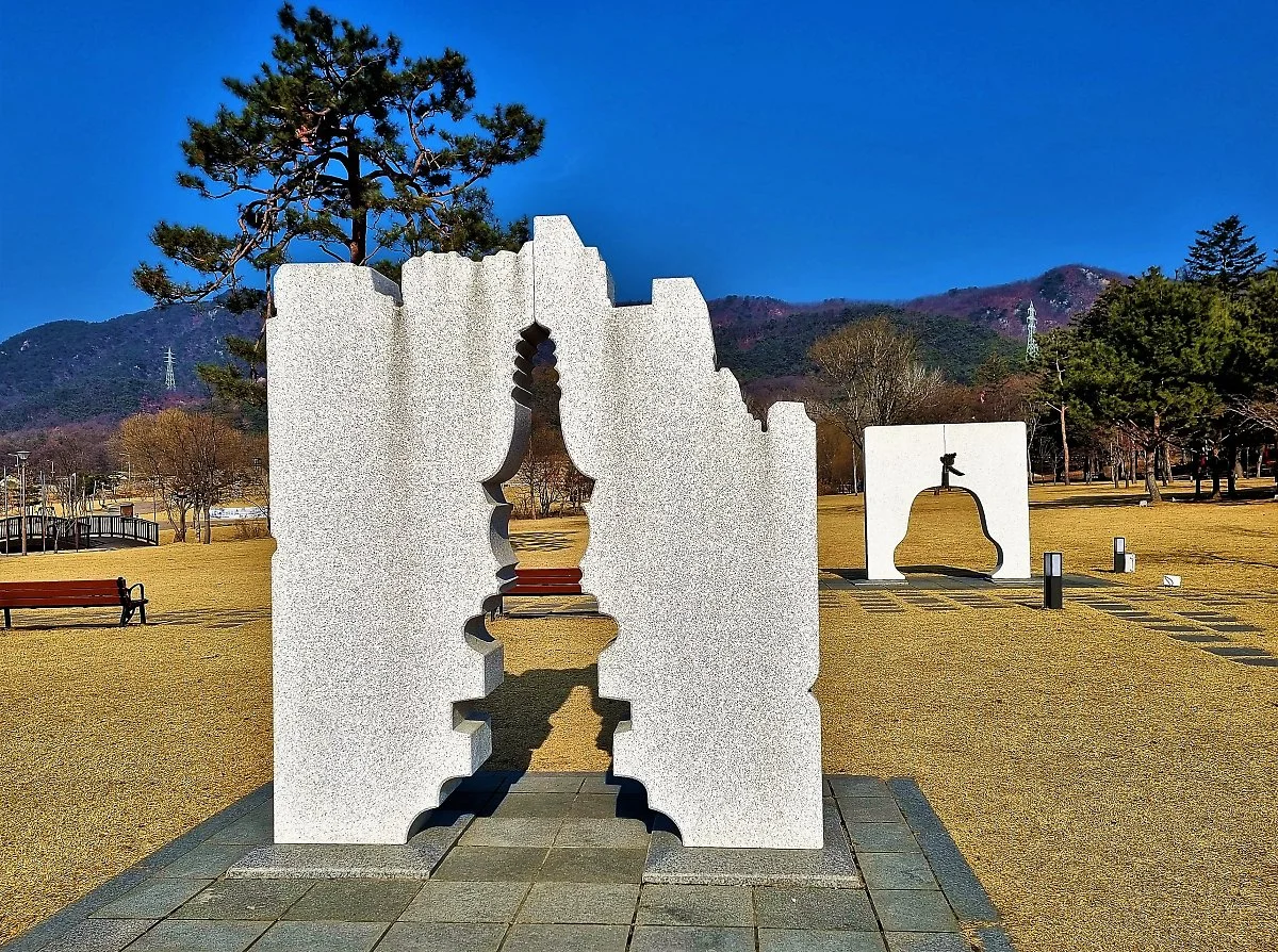 03%ED%9A%8C%EC%95%94%EC%82%AC%EC%A7%80_%281%29_%EC%82%AC%EB%A6%AC%ED%83%90_%EA%B8%88%ED%83%81_%EB%AA%A8%ED%98%95.jpg?type=w1200