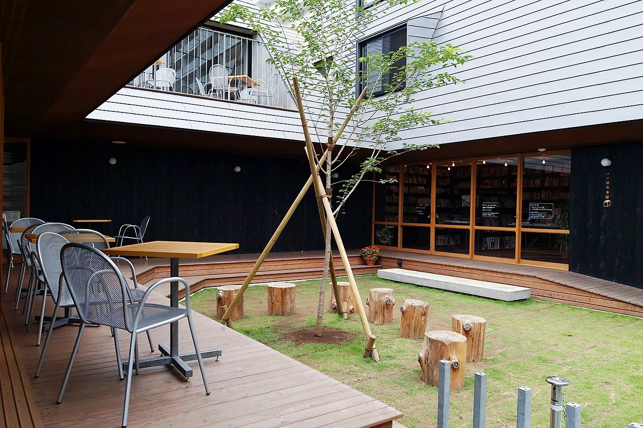 빵집의 책방 (3).JPG