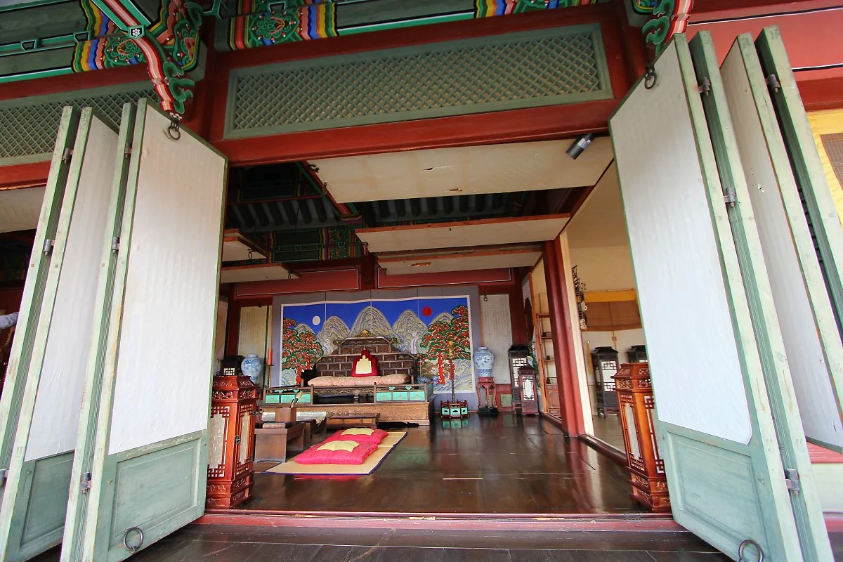 04%EC%88%98%EC%9B%90%ED%99%94%EC%84%B1%ED%96%89%EA%B6%81_%283%29_%EB%B4%89%EC%88%98%EB%8B%B9.JPG?type=w1200