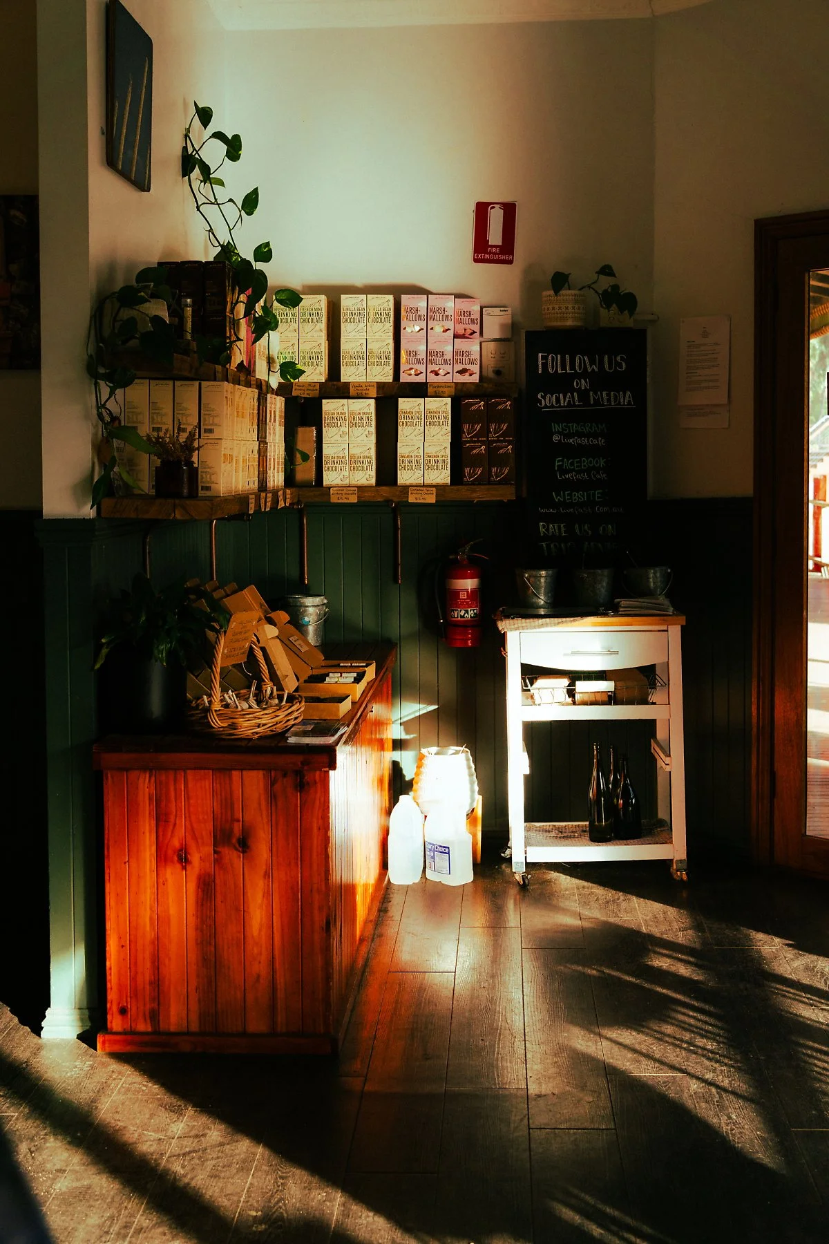 %ED%95%A0%EC%8A%A4_%EA%B0%91_%EB%9D%BC%EC%9D%B4%EB%B8%8C%ED%8E%98%EC%8A%A4%ED%8A%B8_%EC%B9%B4%ED%8E%98.jpg?type=w1200