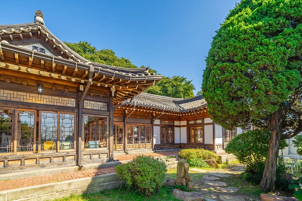 %28%EC%9D%B8%EC%B2%9C_%EC%A4%91%EA%B5%AC%29_%EC%9D%B8%EC%B2%9C%EC%8B%9C%EB%AF%BC%EC%95%A0%EC%A7%91_1883%EB%AA%A8%EB%8D%98%ED%95%98%EC%9A%B0%EC%8A%A4%EB%8A%94_%EC%9D%B8%EC%B2%9C%EC%8B%9C%EC%9E%A5_%EA%B4%80%EC%82%AC%EB%A1%9C_%EC%A7%80%EC%96%B4%EC%A7%84_.jpg?type=w1200