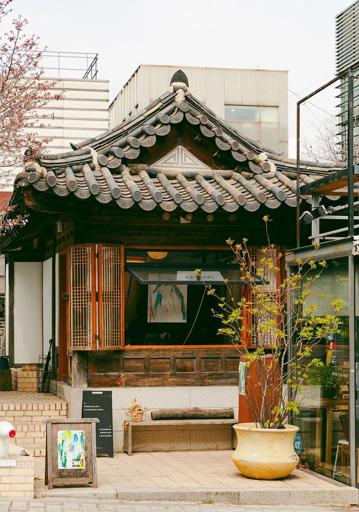 d_%EC%BD%94%EB%84%88%EA%B0%A4%EB%9F%AC%EB%A6%AC.jpg?type=w1200