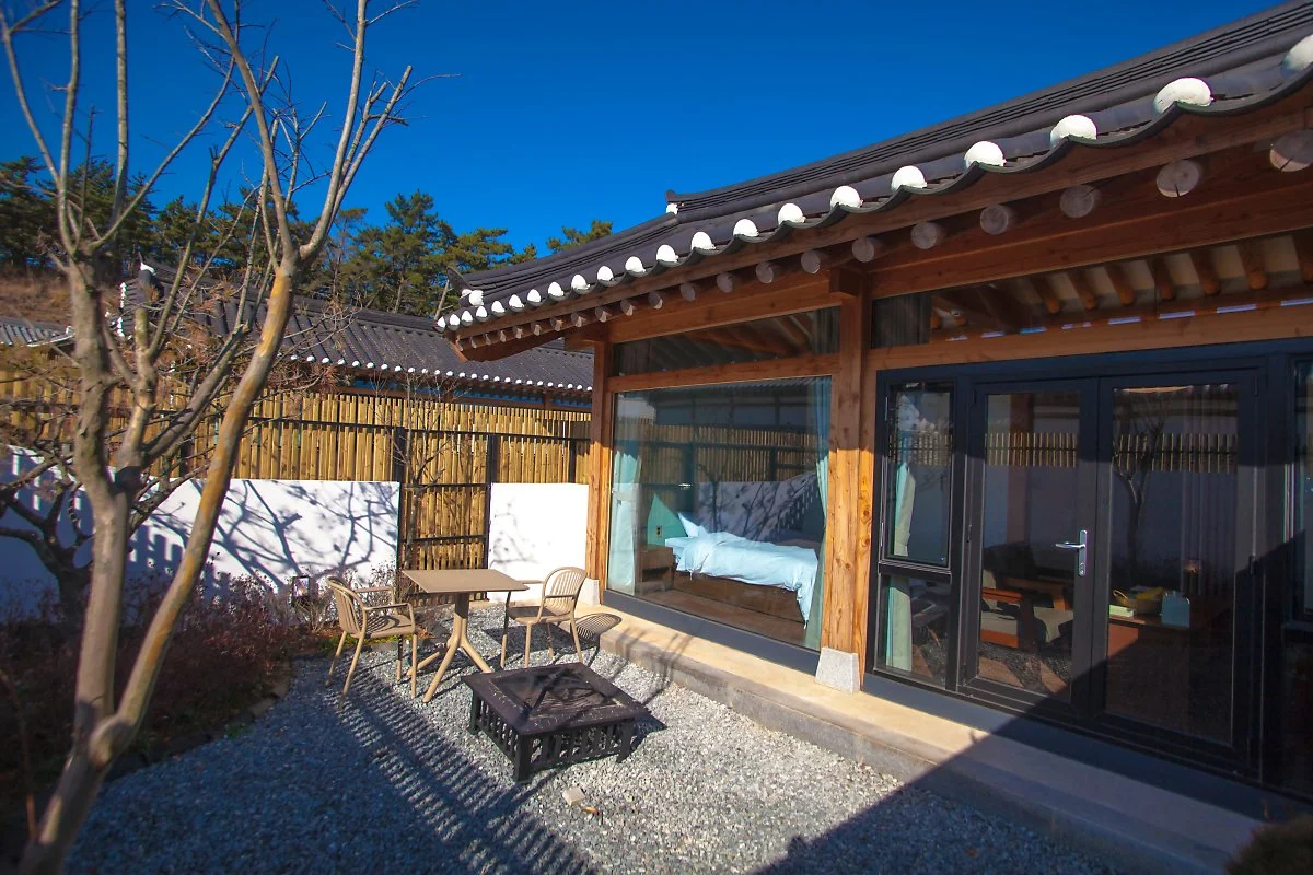 _%EC%9E%91%EC%9D%80%EA%B5%AC%EB%A6%84.jpg?type=w1200